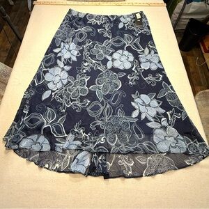 NYCC Navy and White Floral Midi Skirt - NWT - Size 22/24W
